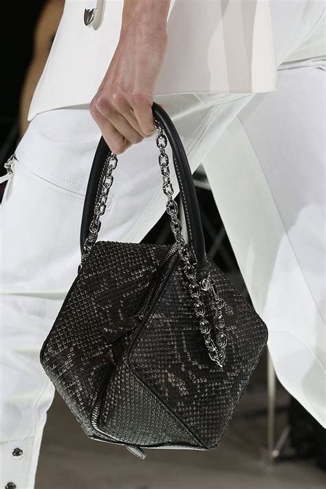 louis vuitton 2018 runway bags|louis vuitton runway collection.